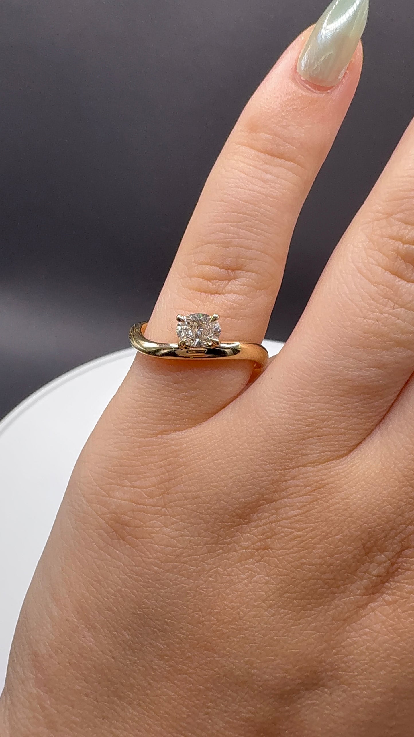 Wave Ring 0.50 Ct Oval diamond