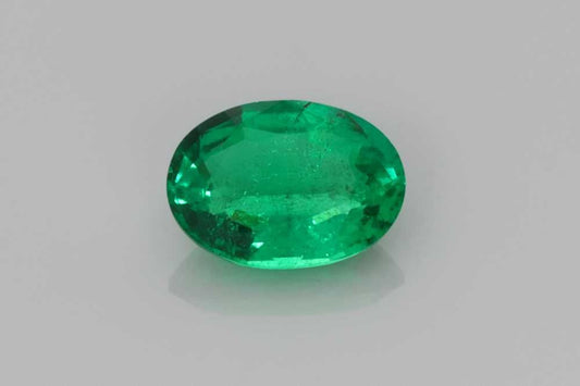 0.66 CT Oval Green Emerald – GIA Certified (Report Upon Request) – Zambia Origin
